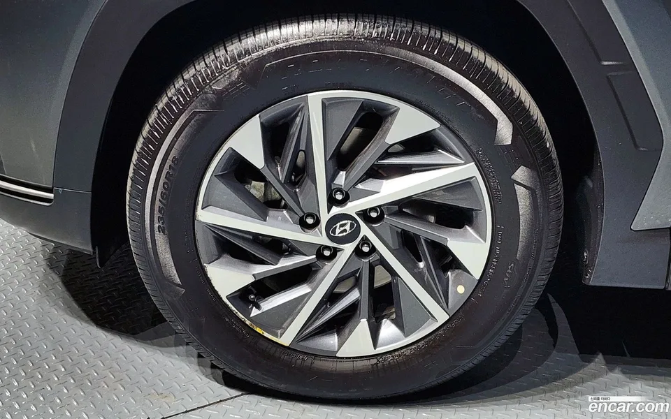 Hyundai Tucson 2.0 2WD 2022 — миниатюра 2