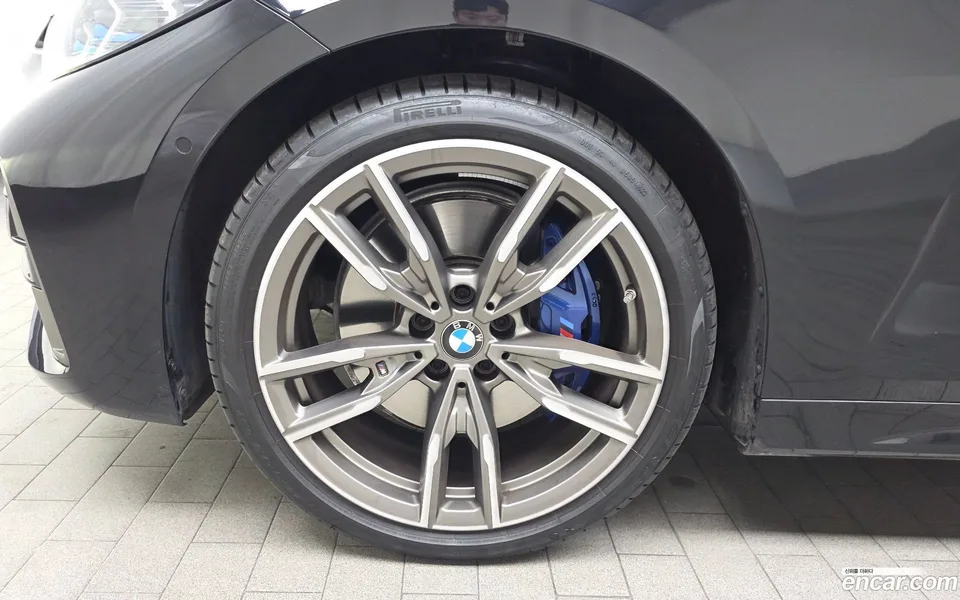 BMW 4 Series M440i xDrive 2024 — thumbnail 2