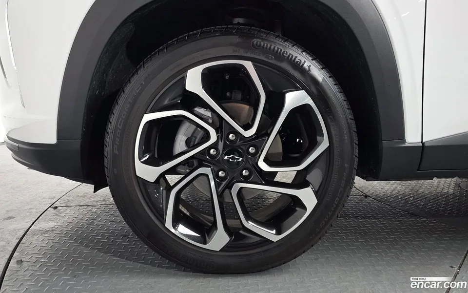 Chevrolet Trax Crossover 1.2 RS 2025 — миниатюра 5