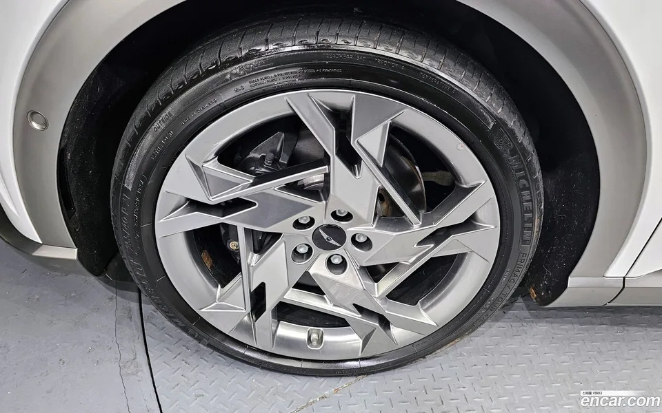 Genesis GV60 AWD 2022 — миниатюра 2