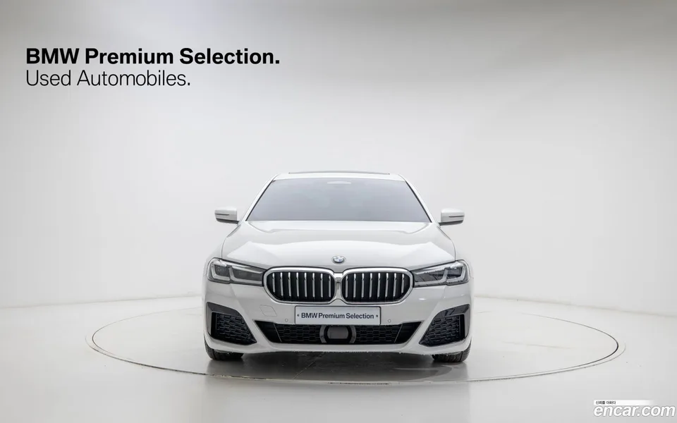 BMW 5 Series 520i M 2023 — миниатюра 3