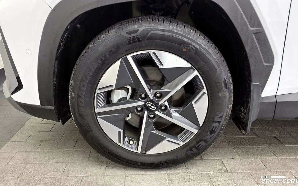 Hyundai Tucson NX4 1.6 2WD 2025 — миниатюра 2