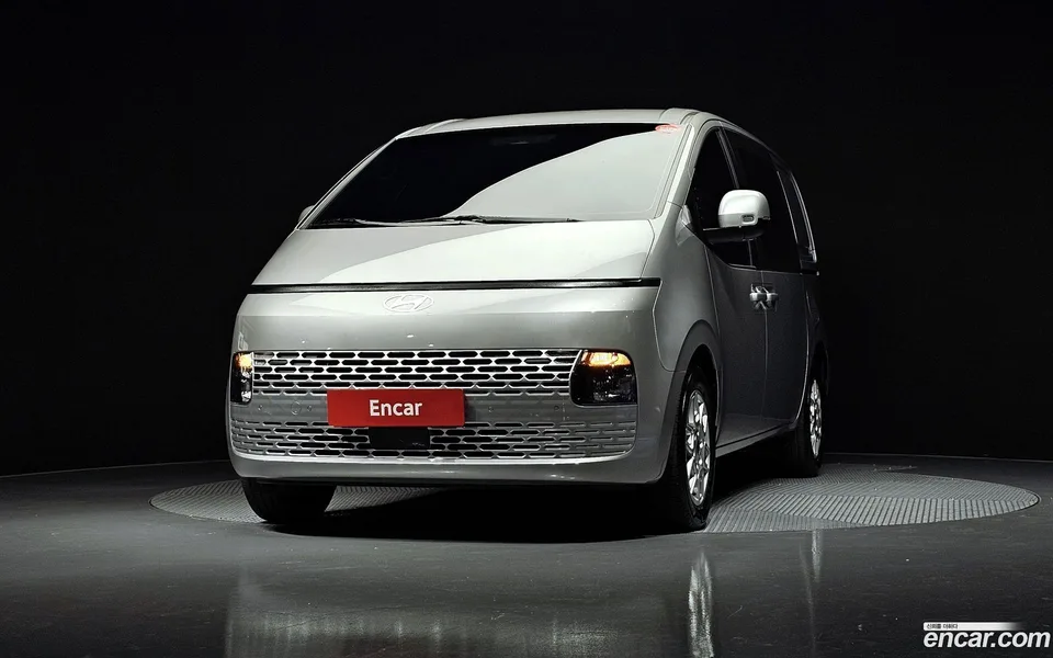 Hyundai Staria HEV 1.6 5 2025 — миниатюра 3