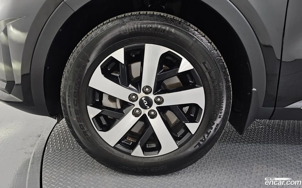 Kia Sorento 2.5T 2WD 2023 — миниатюра 2