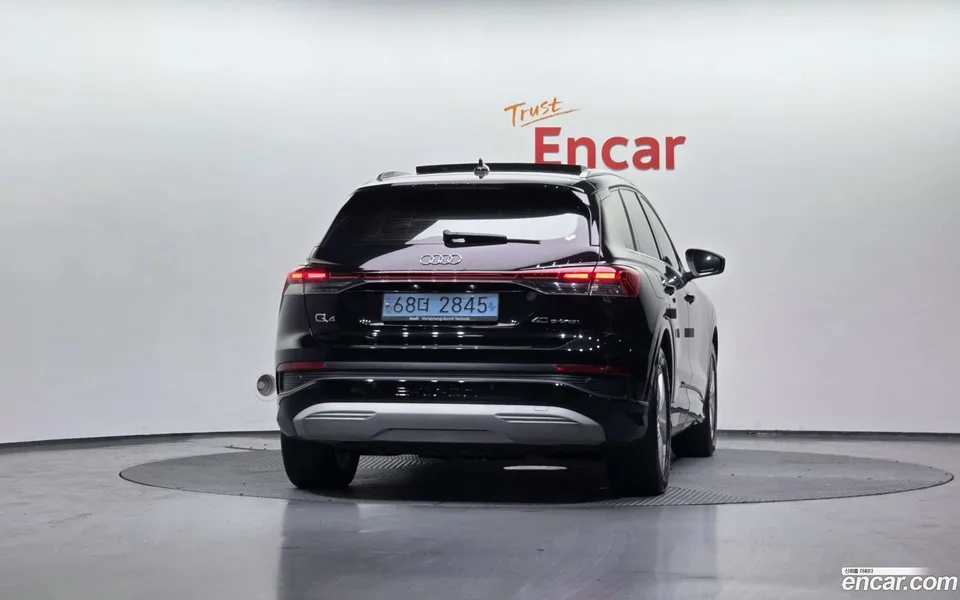 Audi Q4 e-tron 40 2022 — миниатюра 4
