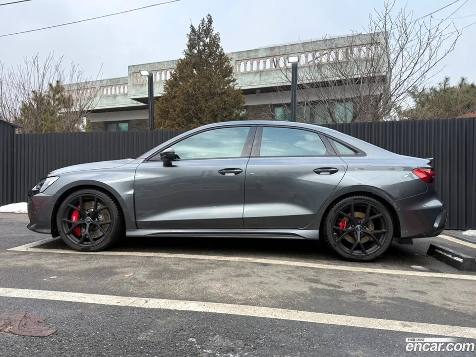 Audi RS3 (8Y) 2.5 TFSI 2025 — миниатюра 3