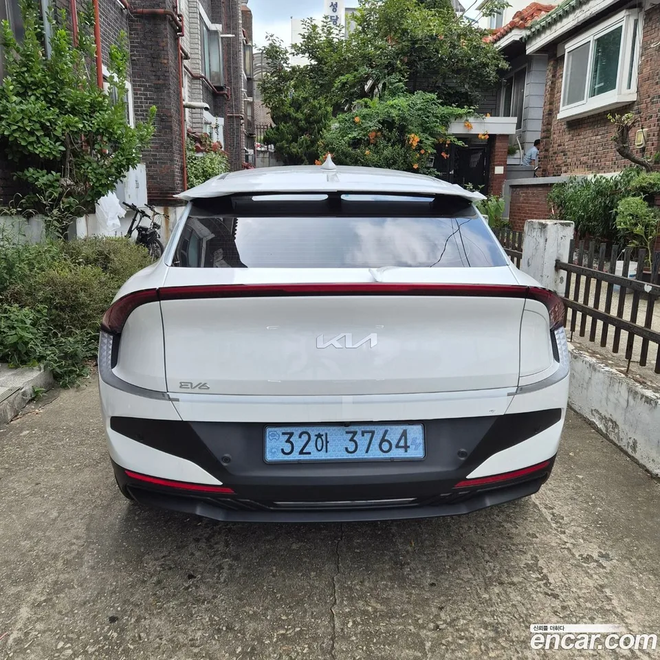 Kia EV6 2WD 2025 — thumbnail 4