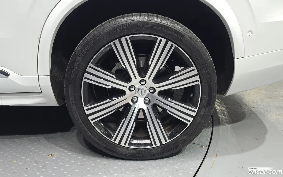 Volvo XC90 T8 2022 — миниатюра 2