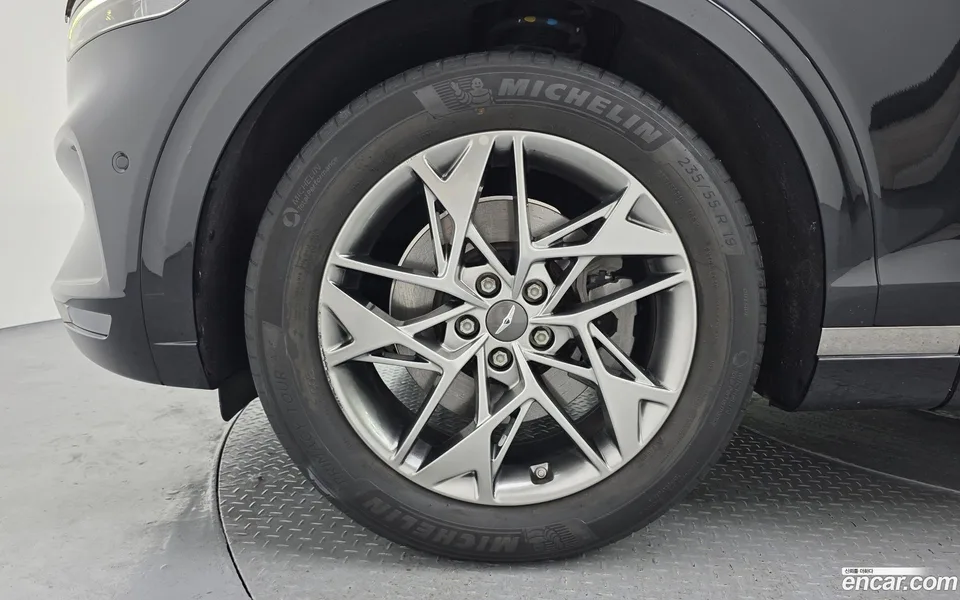 Genesis GV70 2.5T 2WD 2022 — миниатюра 2