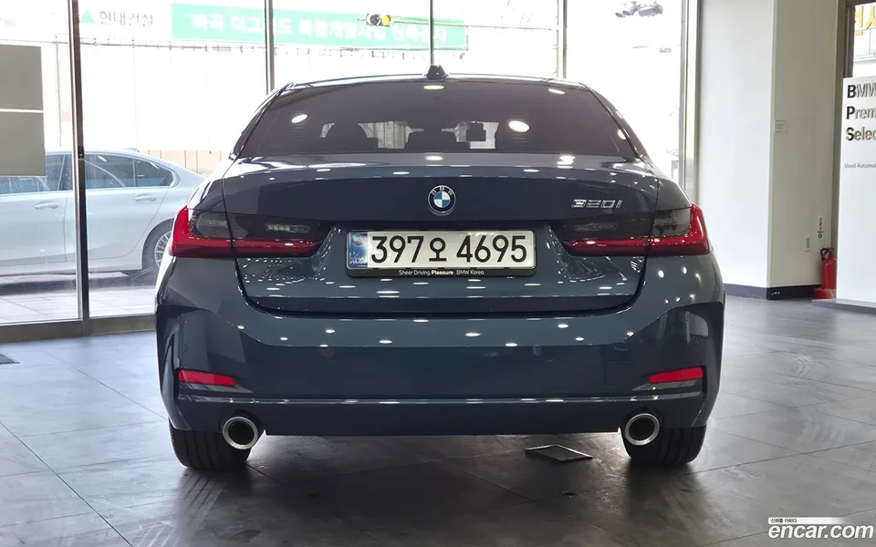 BMW 3 Series 320i 2025 — миниатюра 3