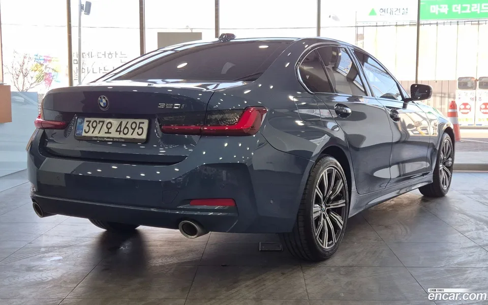 BMW 3 Series 320i 2025 — миниатюра 4