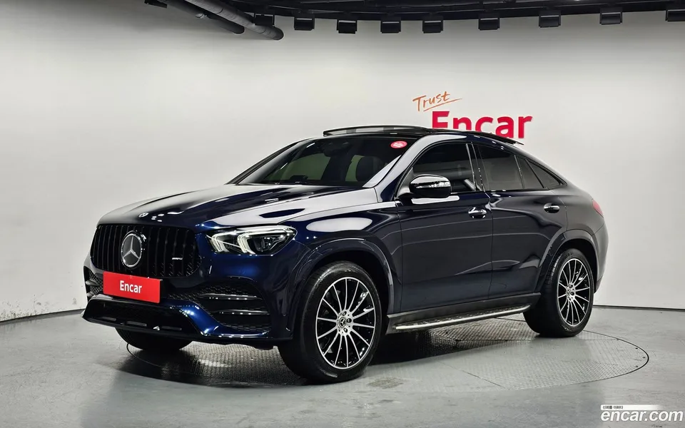 Mercedes-Benz GLE-Class GLE400d 4MATIC 2022 — фото 1, купить с доставкой в Москву