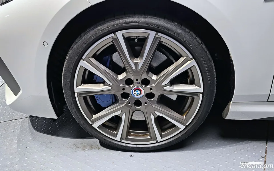 BMW 2 Series Gran Coupe M235i xDrive 2023 — thumbnail 2