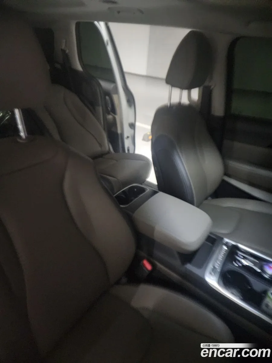 Kia Carnival HEV 9 X Line 2025 — миниатюра 2