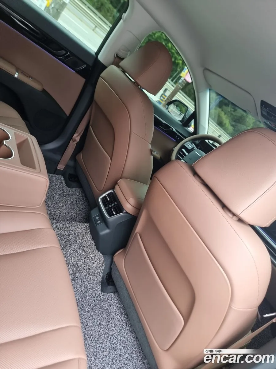Hyundai Grandeur 2.5 2WD 2025 — фото 1, купить с доставкой в Москву