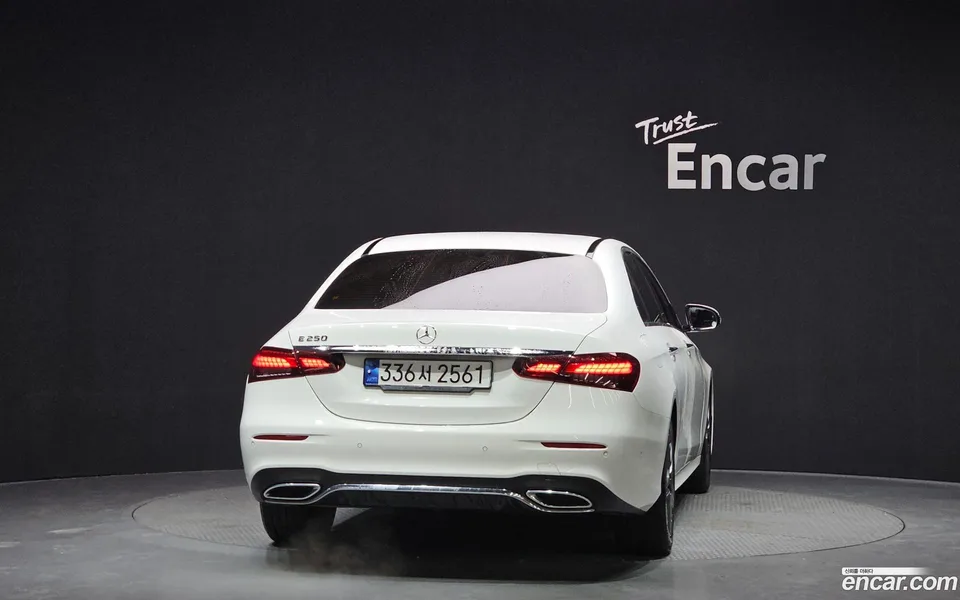 Mercedes-Benz E-Class E250 AMG Line 2023 — миниатюра 4