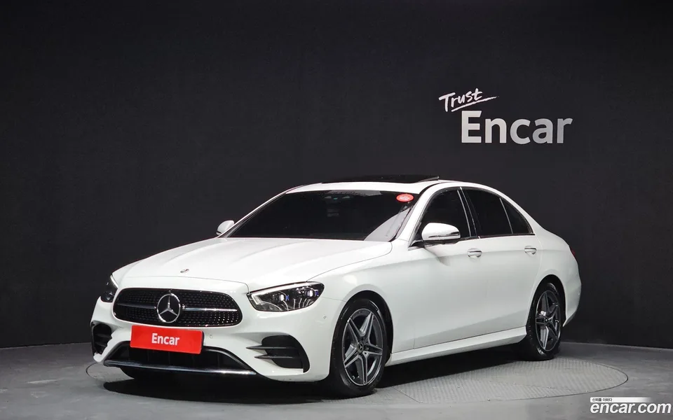 Mercedes-Benz E-Class E250 AMG Line 2023 — фото 1, купить с доставкой в Москву