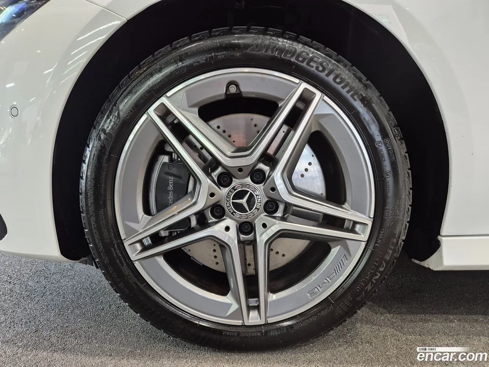 Mercedes-Benz CLA-Class CLA250 4MATIC 2025 — миниатюра 2
