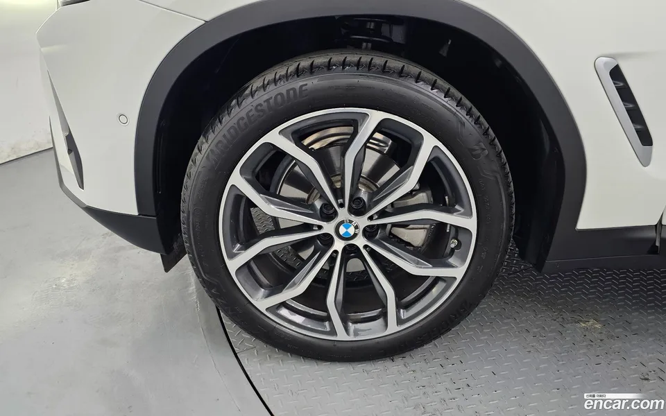 BMW X4 xDrive20i xLine 2025 — миниатюра 5