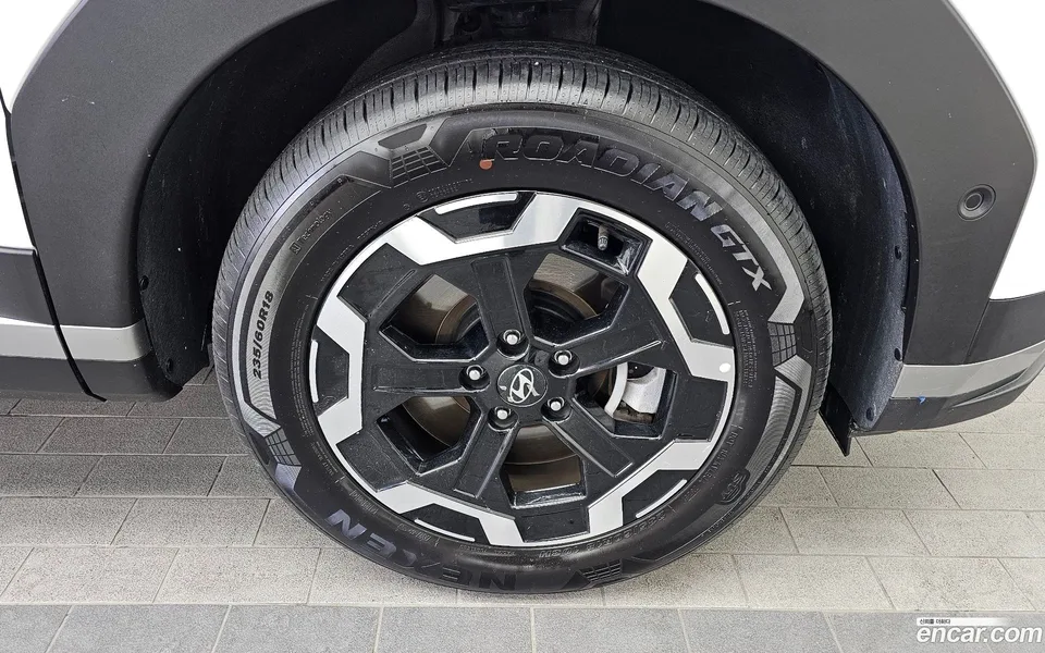 Hyundai SantaFe 2.5T 2WD 2023 — миниатюра 5