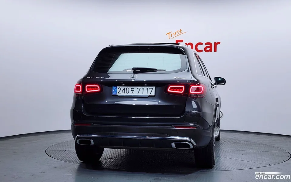 Mercedes-Benz GLC-Class GLC300e 4MATIC 2022 — миниатюра 4