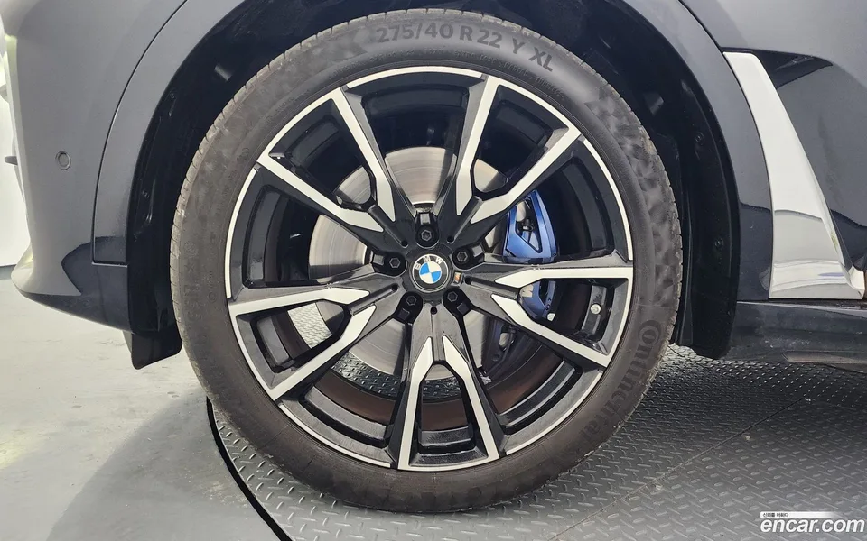 BMW X7 xDrive 40d M 6 2022 — миниатюра 2