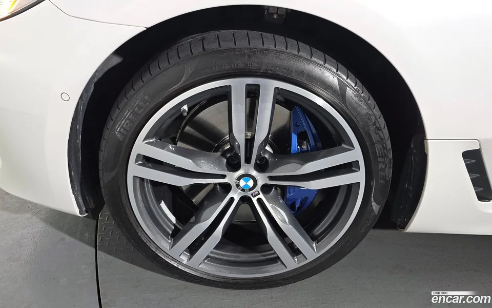 BMW 6 Series GT 630i xDrive M 2023 — миниатюра 2