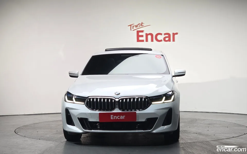 BMW 6 Series GT 630i xDrive M 2023 — миниатюра 3