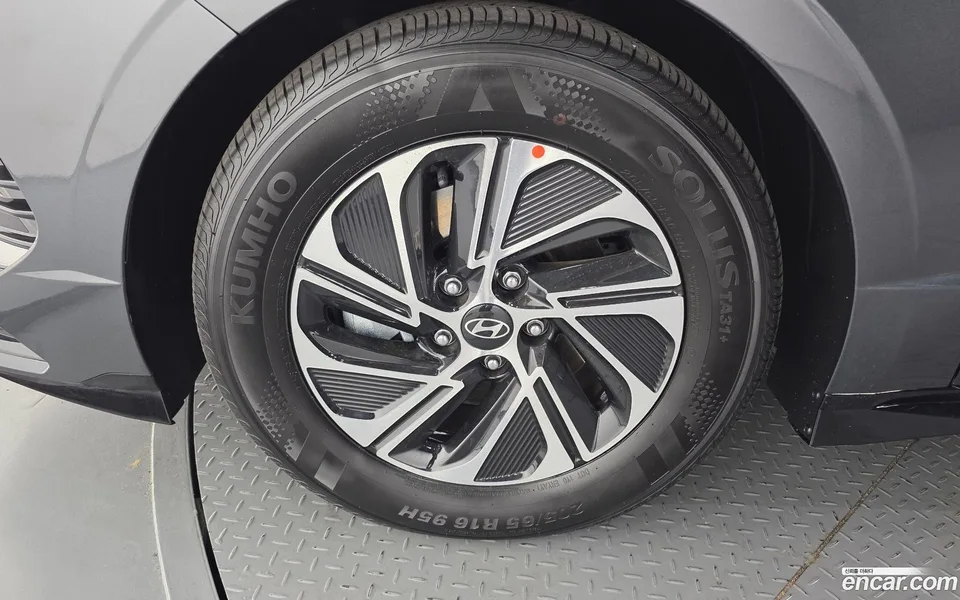 Hyundai Sonata The Edge Hybrid 2025 — миниатюра 2