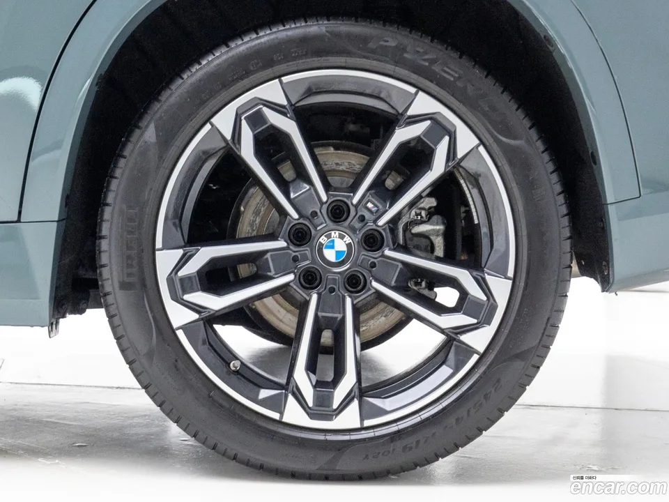 BMW X1 xDrive 20i M 2025 — миниатюра 5