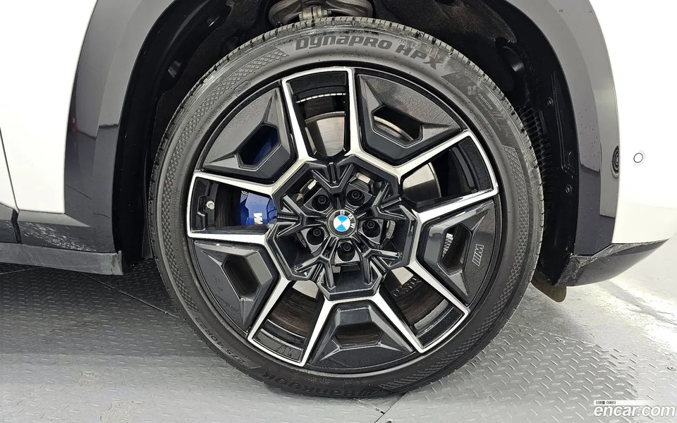 BMW XM 4.4 2024 — миниатюра 2