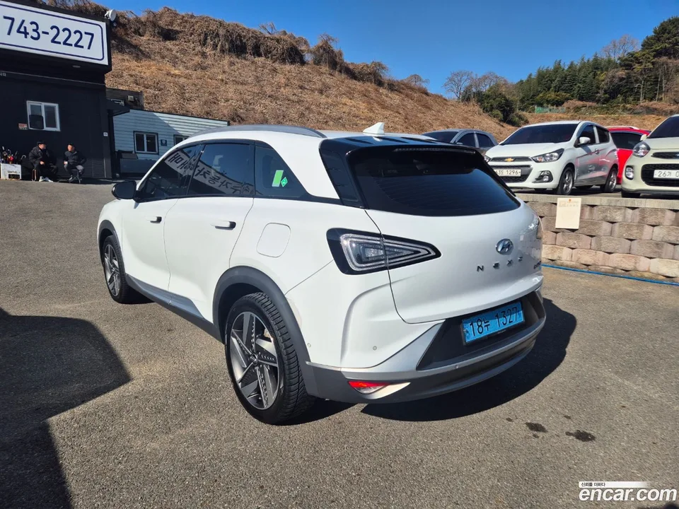 Hyundai Nexo 2022 — миниатюра 2