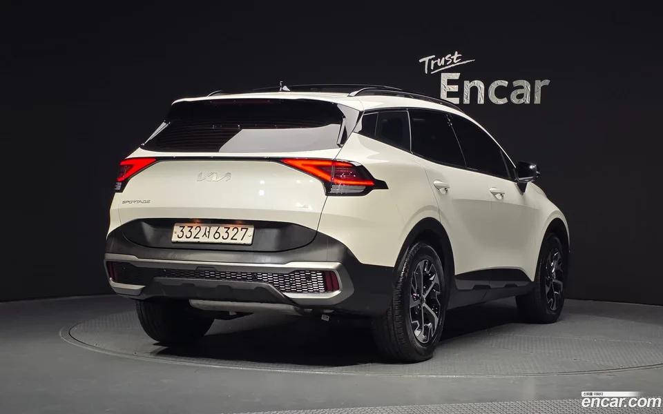 Kia Sportage Hybrid 2WD 2022 — миниатюра 2