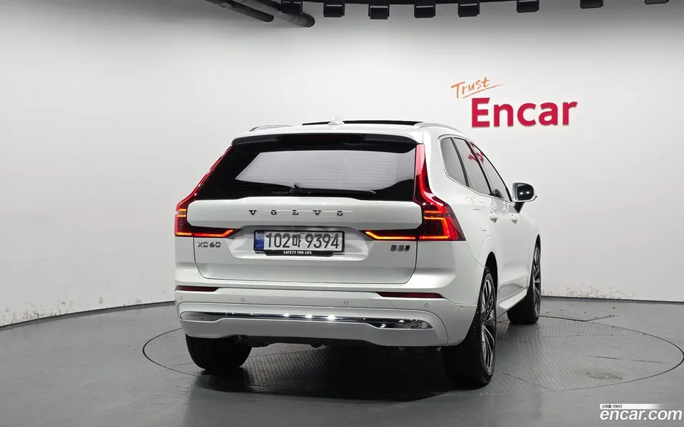 Volvo XC60 B5 2025 — миниатюра 4