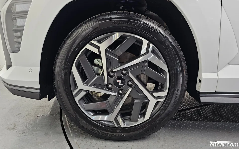 Hyundai Kona Hybrid 2023 — миниатюра 2