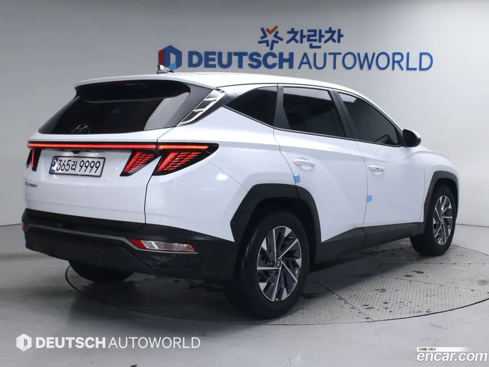 Hyundai Tucson 2.0 2WD 2022 — миниатюра 2