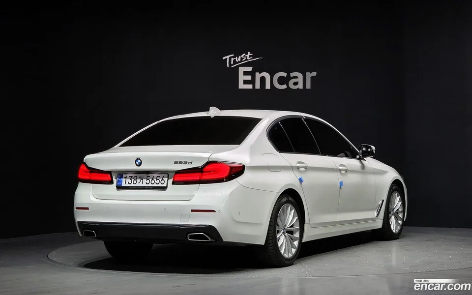 BMW 5 Series 523d 2022 — миниатюра 2