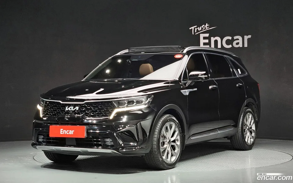 Kia Sorento 2.5T 2WD 2022 — фото 1, купить с доставкой в Москву