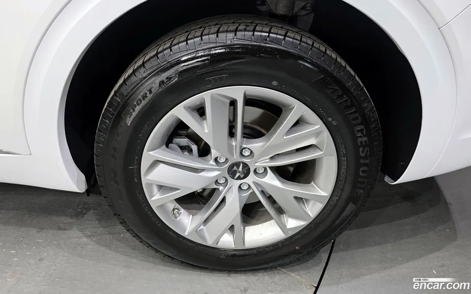 Genesis GV70 2.5T 2WD 2025 — миниатюра 5