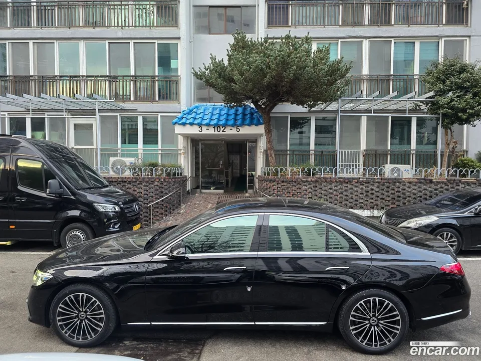 Mercedes-Benz S-Class S350 d 4MATIC 2025 — миниатюра 4
