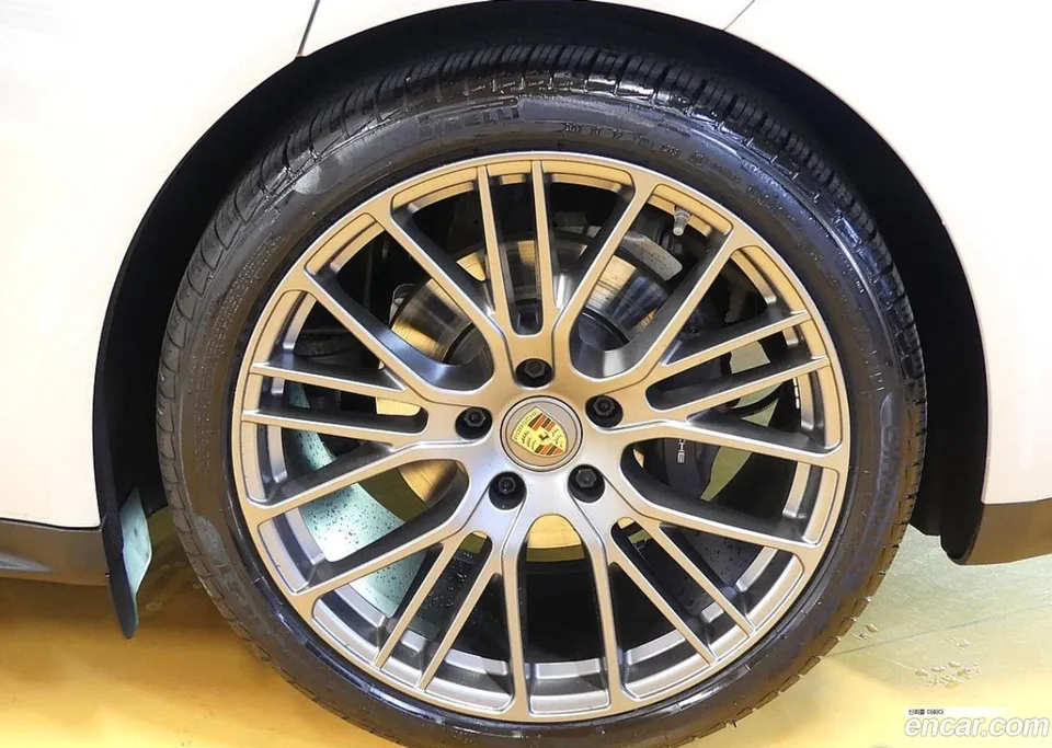 Porsche Panamera (971) 2.9 AWD 2022 — миниатюра 2