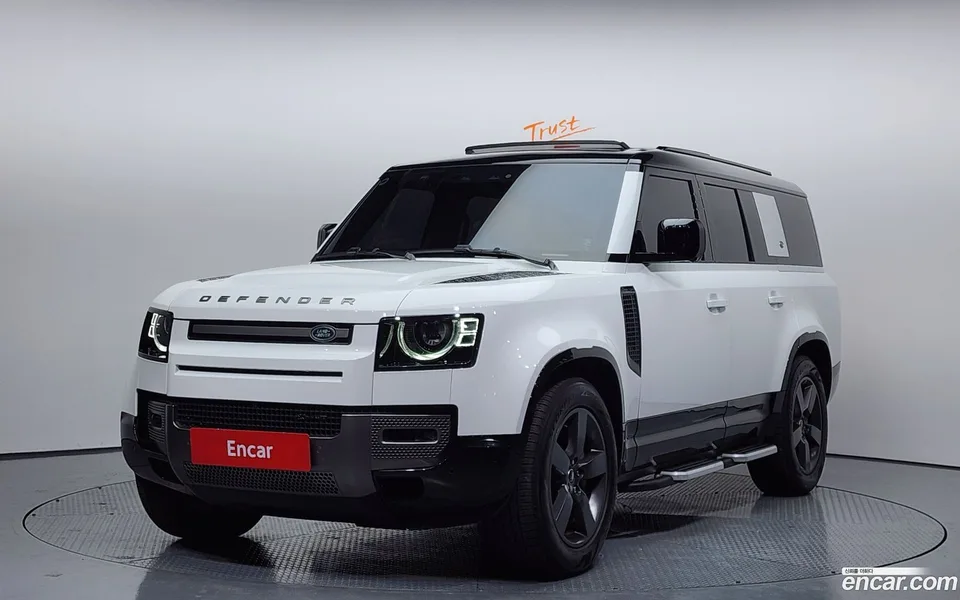 Land Rover Defender 130 D300 X- HSE 2023 — фото 1, купить с доставкой в Москву