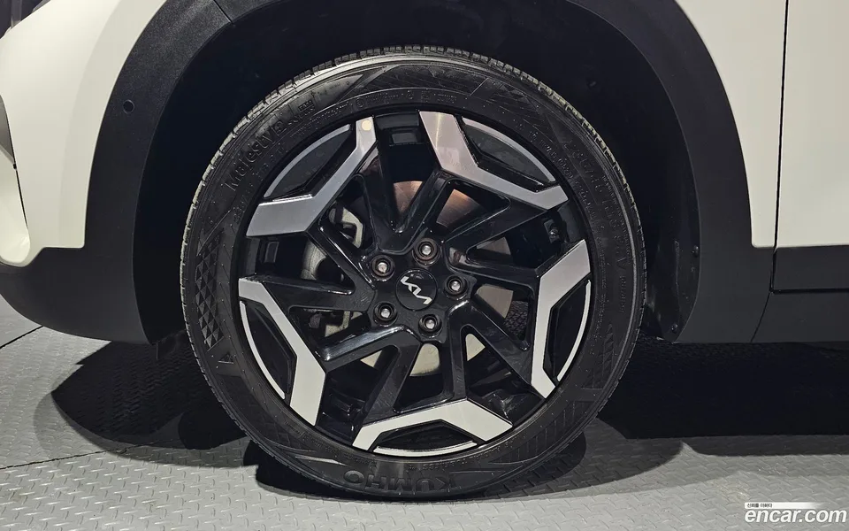 Kia Seltos 1.6 2WD 2023 — миниатюра 2