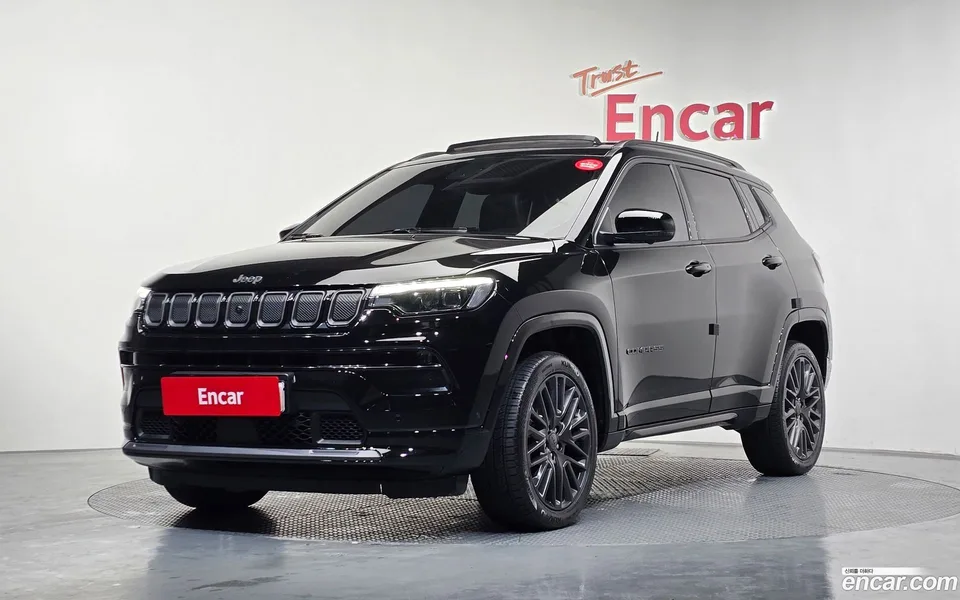 Jeep Compass S2.4 AWD 2022 — фото 1, купить с доставкой в Москву