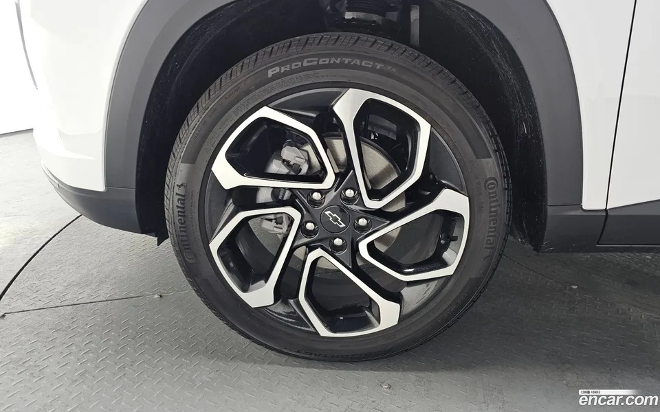 Chevrolet Trax Crossover 1.2 RS 2025 — миниатюра 2