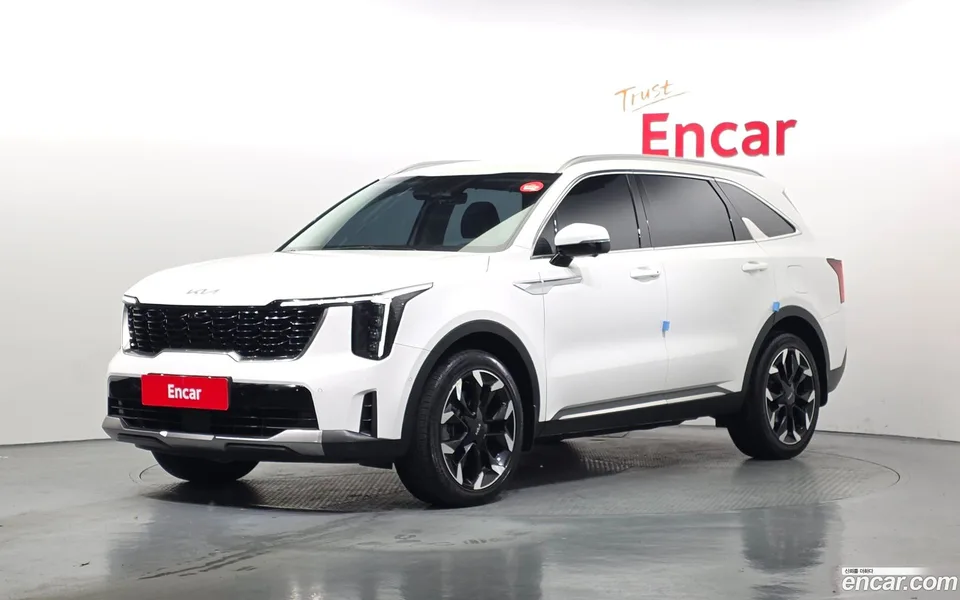 Kia Sorento 2.5T 2WD 2024 — фото 1, купить с доставкой в Москву