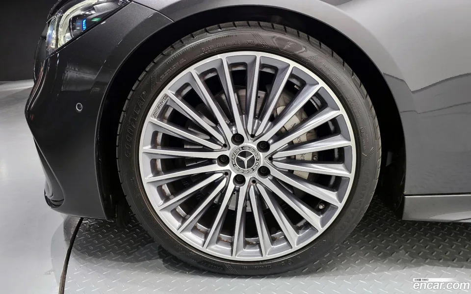 Mercedes-Benz C-Class C300 4MATIC AMG Line 2022 — миниатюра 2