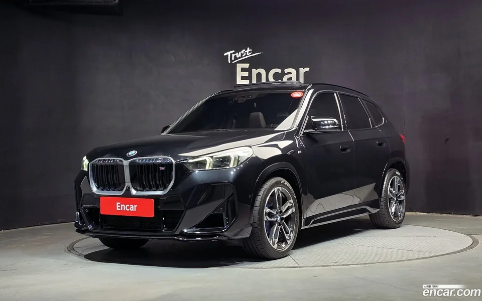 BMW X1 M35i xDrive 2024 — фото 1, купить с доставкой в Москву