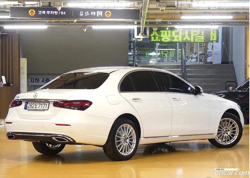 Mercedes-Benz E-Class E250 2023 — миниатюра 2