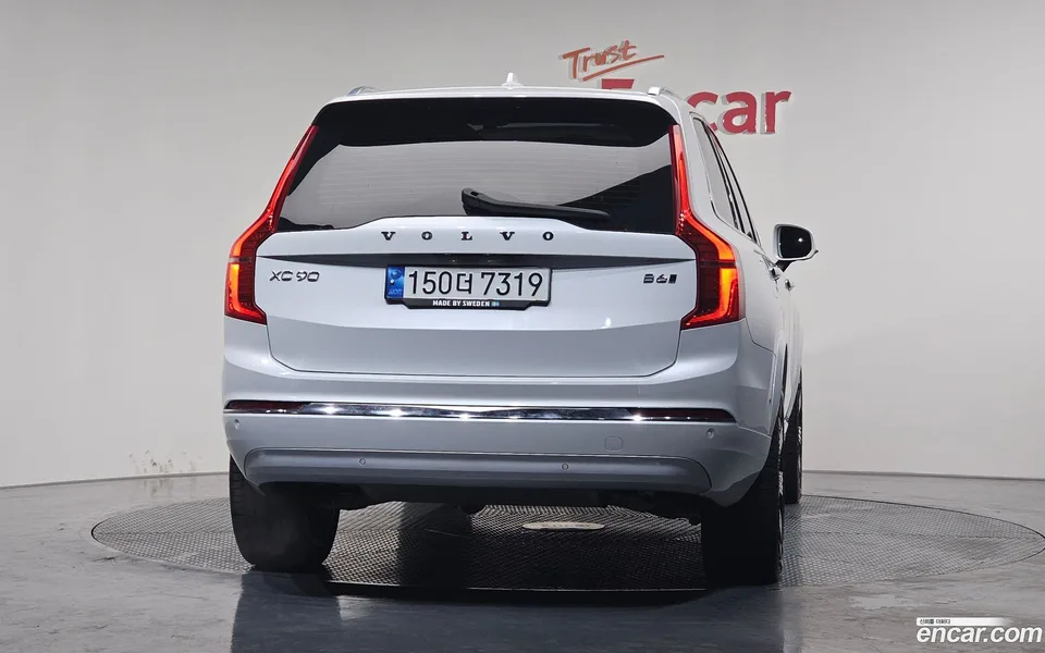 Volvo XC90 B6 2022 — миниатюра 4